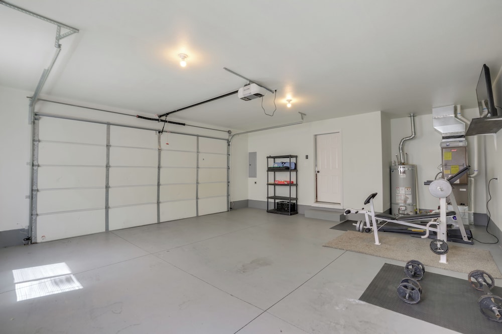 2 Blocks to White Water Launch: Mill City Home