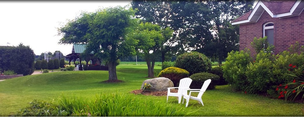 The Seasons Inn at Nicks Place