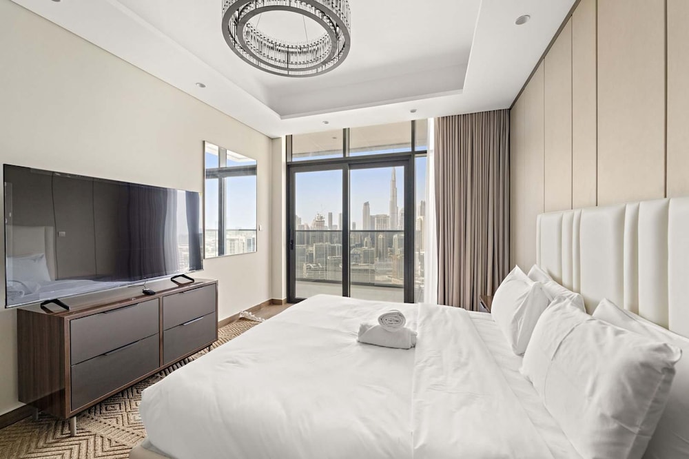 Amazing 2BR in Business Bay With Full Burj View