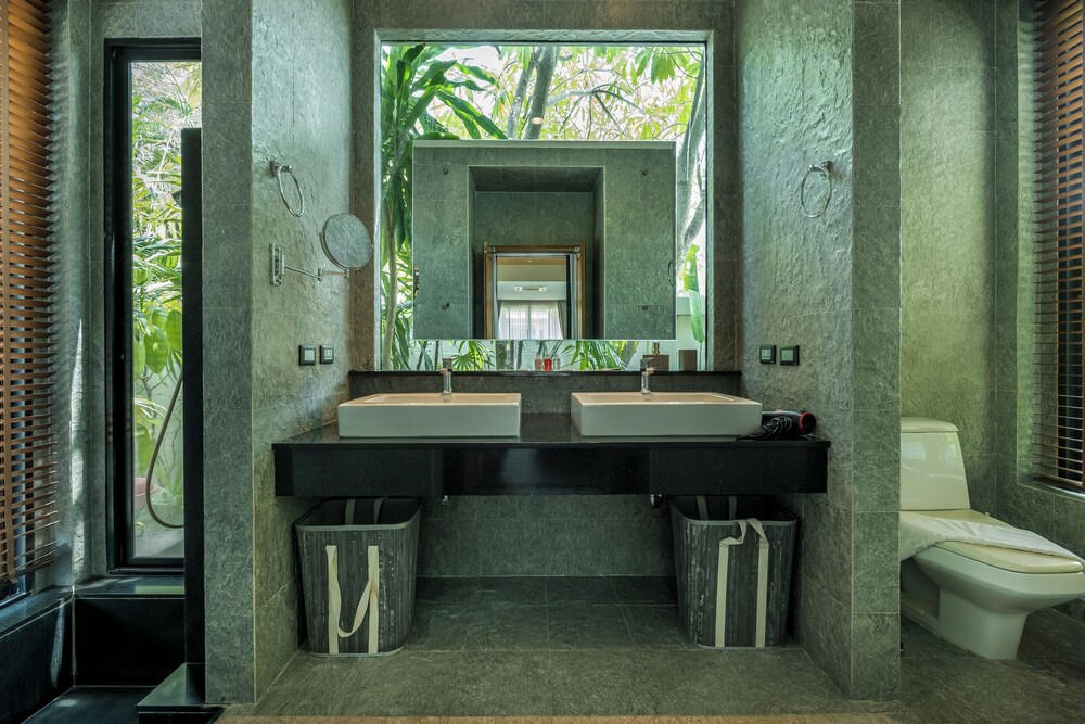 Baan Bua Bt17 By Villacarte