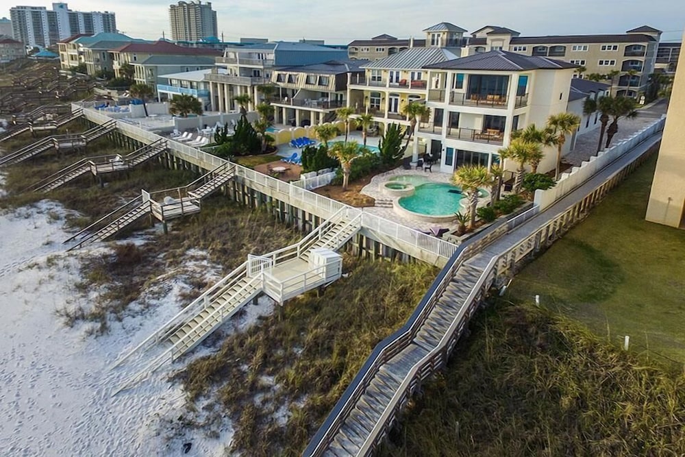 Not the Norm 11 Bedroom Holiday Home by Five Star Properties