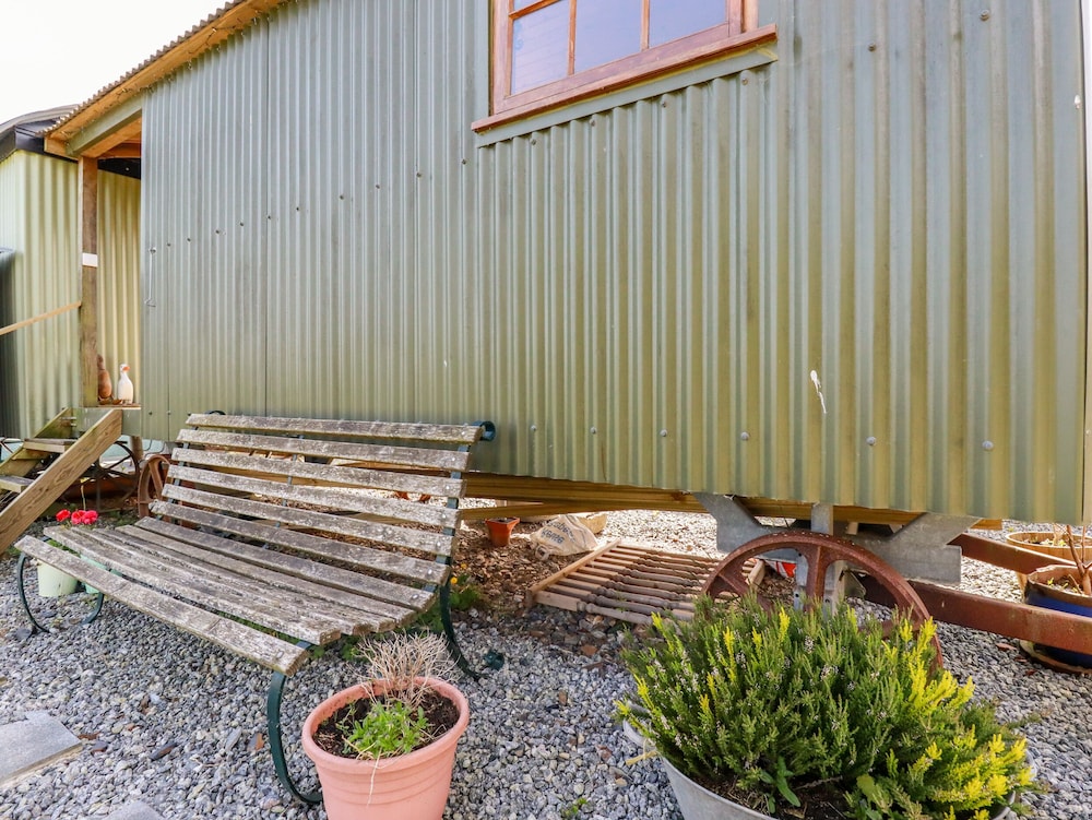 Puddle Duck Shepherds Hut