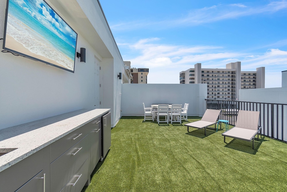 Azul Townhomes A5