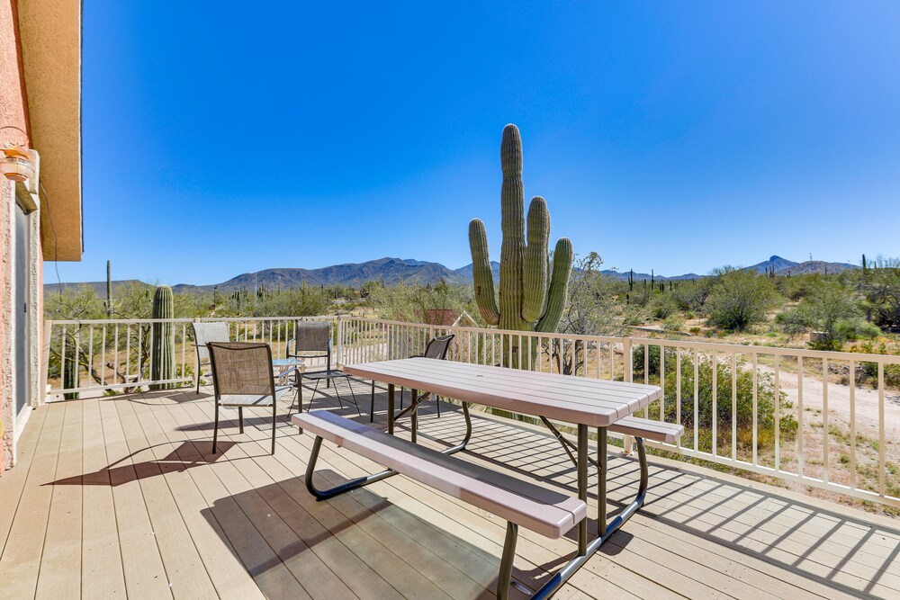 Modern Desert Condo w/ Deck & View, Near Hikes view 4