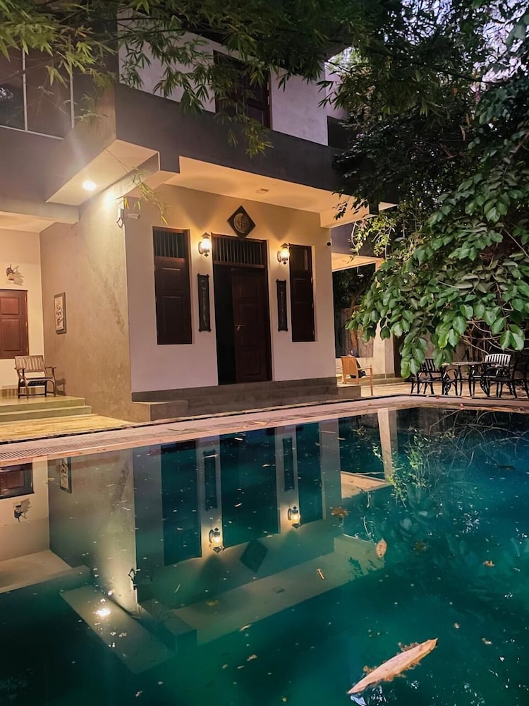 Villa Tambaka Retreat