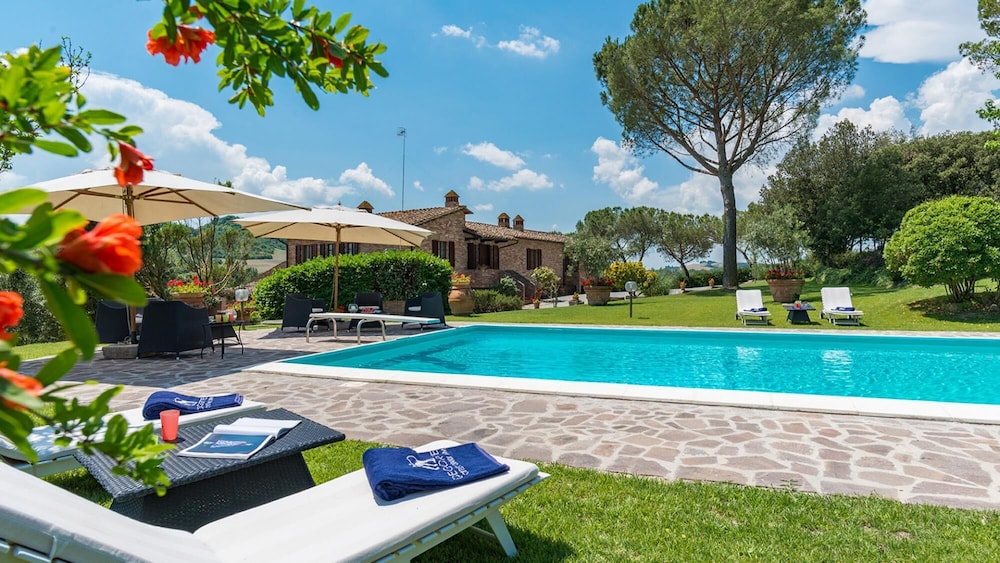 Villa Le Focaie 8 in Asciano view 3