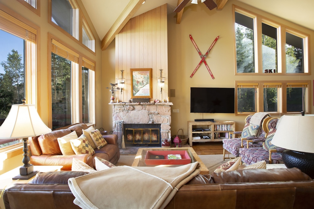 Enclave at Deer Valley Resort - Three Bedroom Condo with Hot Tub #1 3 Condo