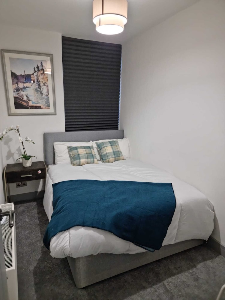 Remarkable 3-bed Apartment in London