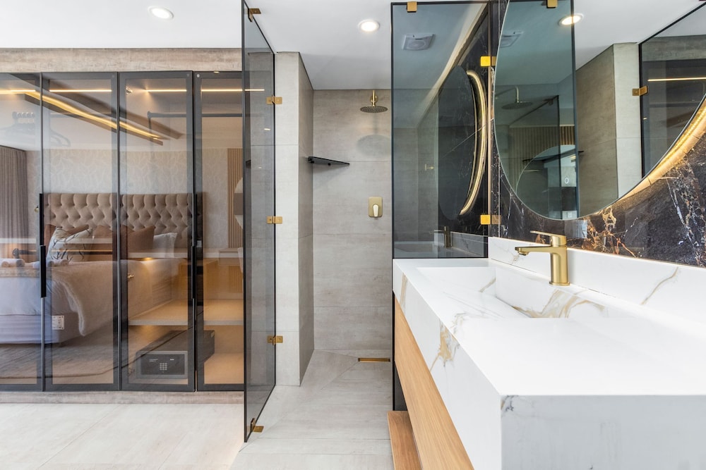Lagoon Beach Luxe 116a