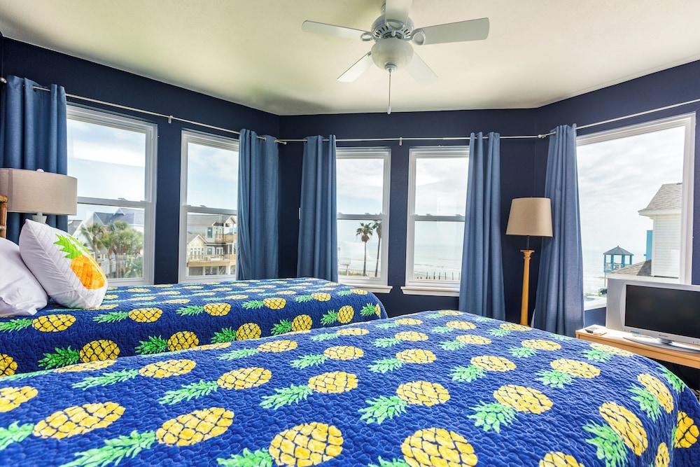 Casa de Mar by Ryson Vacation Rentals