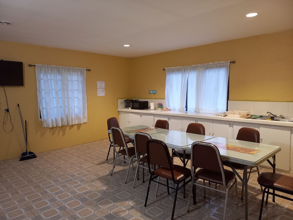 Shalom Guest House