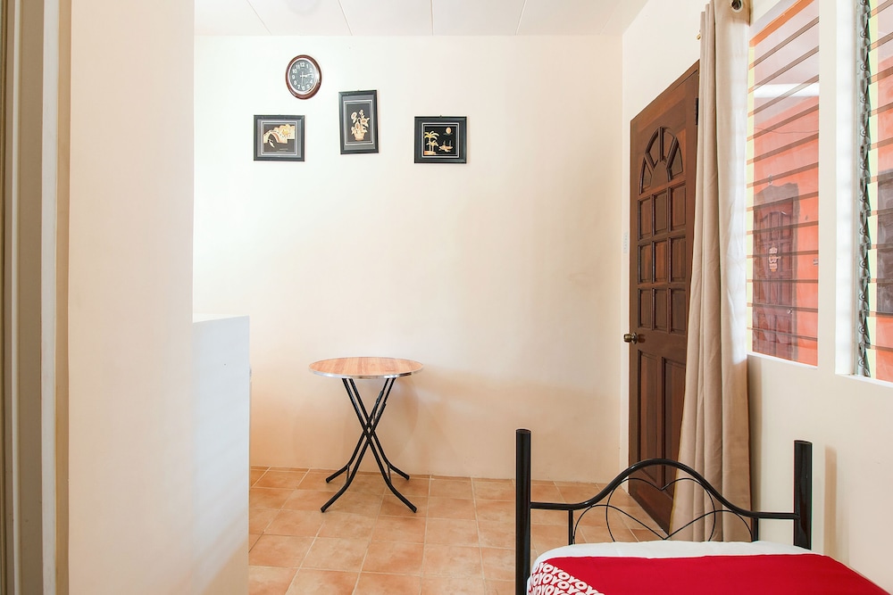 J5 Guest House & Restobar view 5