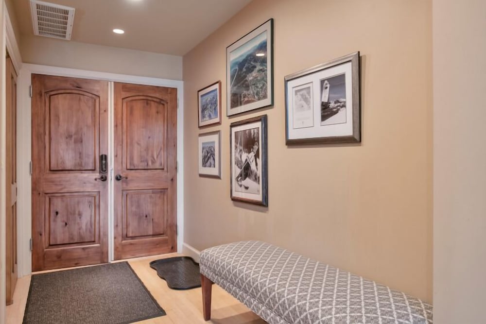 304 - One Bedroom Royal Plaza 1 Condo