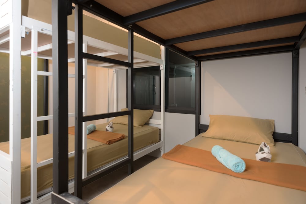 2 Rocks Boutique Hostel