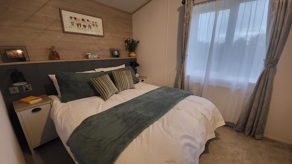 Honeycomb Lodge view 5