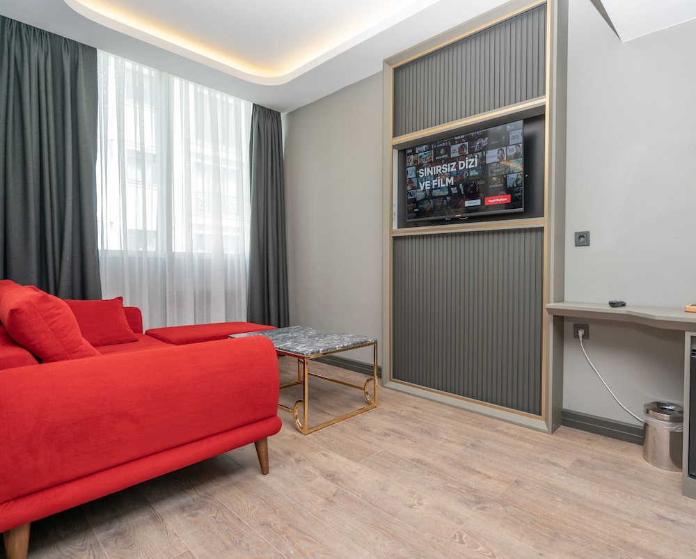 216 Ruby Süit - Image 16