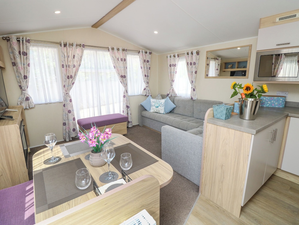 Seabreeze Cottage
