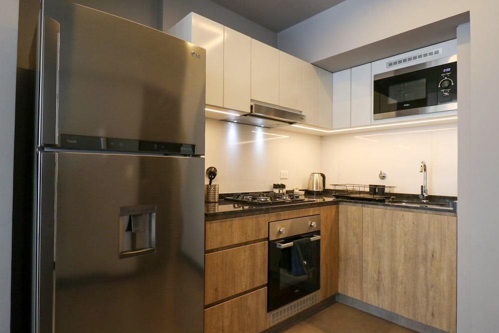 w Resplendent 2BR w Great Balcony in San Isidro