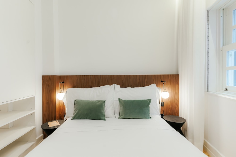 Feel Porto Cl Rigos Charm Flat 2 3