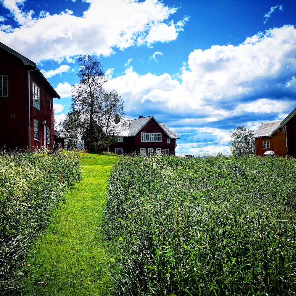 Haugtun gårdspensjonat og kulturverksted