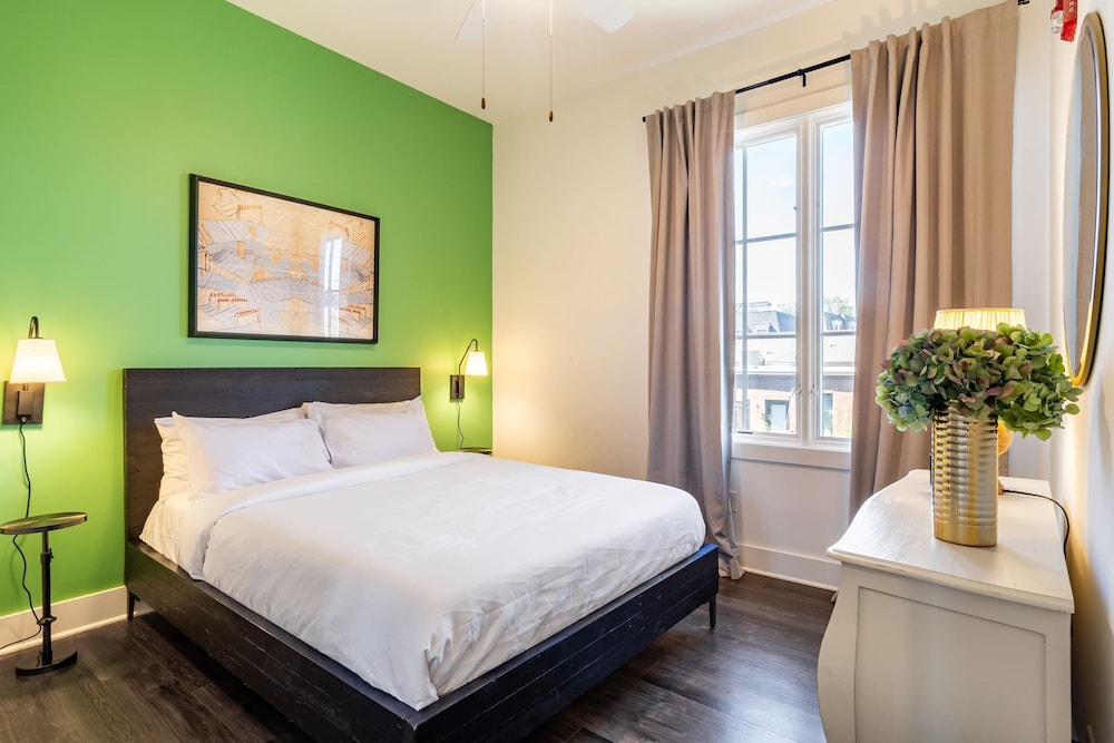 The Magnolia 5 by Avantstay Minutes to Downtown