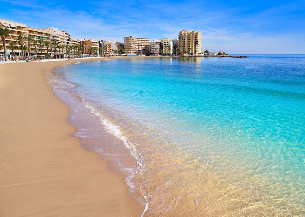 Cozy Beach Flat in Torrevieja