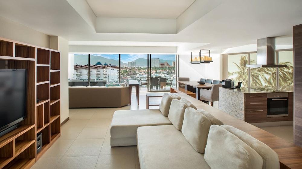 Grand Club Marina Condo at Live Aqua Private Residences Nima Bay