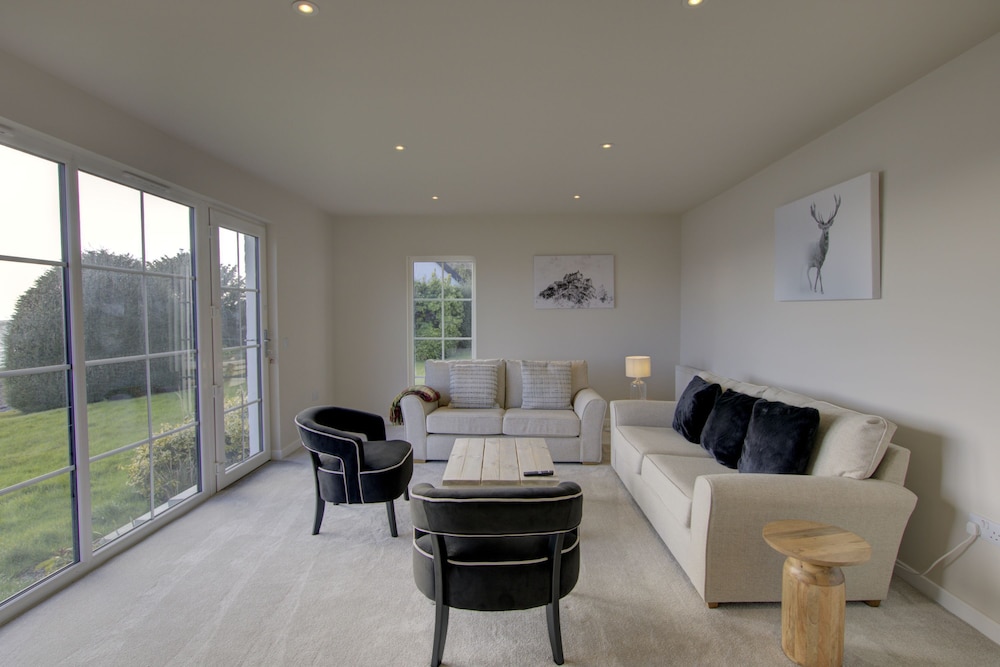 Linden House Fortrose