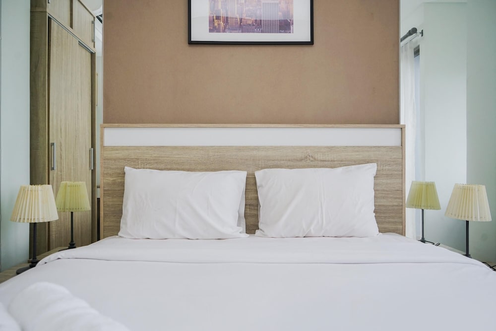 Fully Furnished with Cozy Design Studio Apartment at Springwood Residence