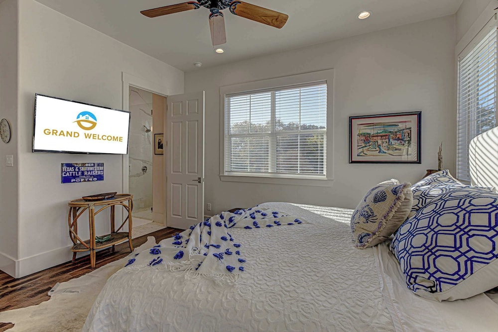 Immaculate Waterfront Home for 16 w/ Private Dock!