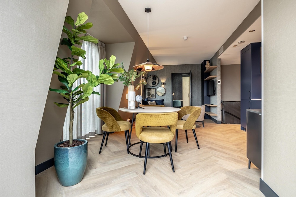 Family Apartment w/ Bunk Beds