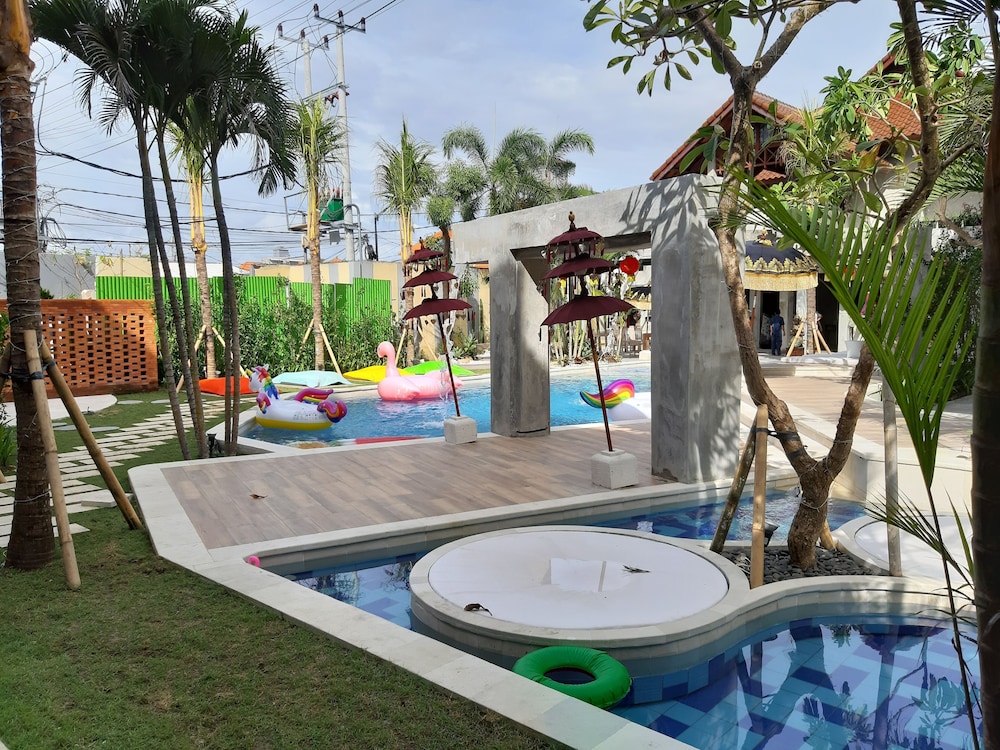 18 Suite Villa Loft by AMITHYA