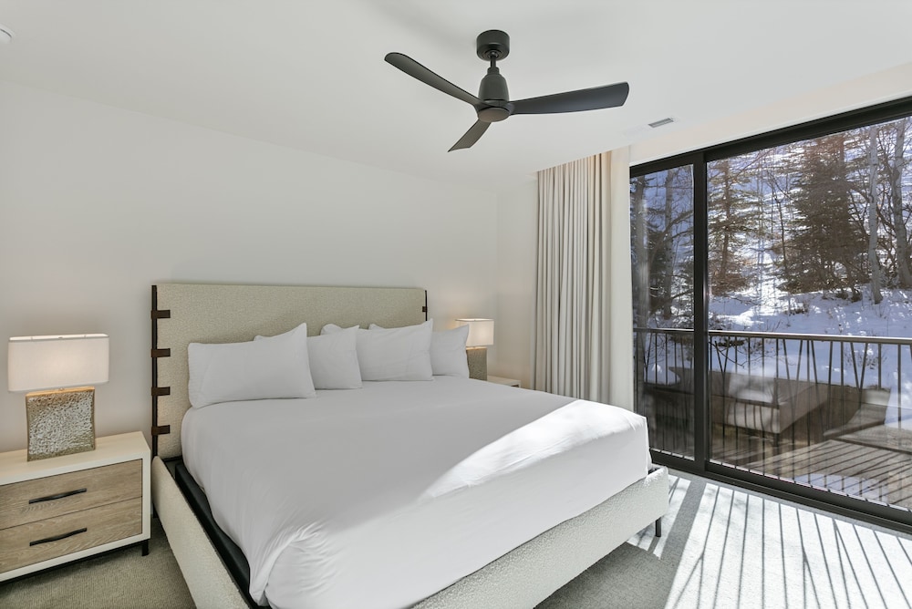 656 Coalition View Court - Private Home With Spa 4 Bedroom Home