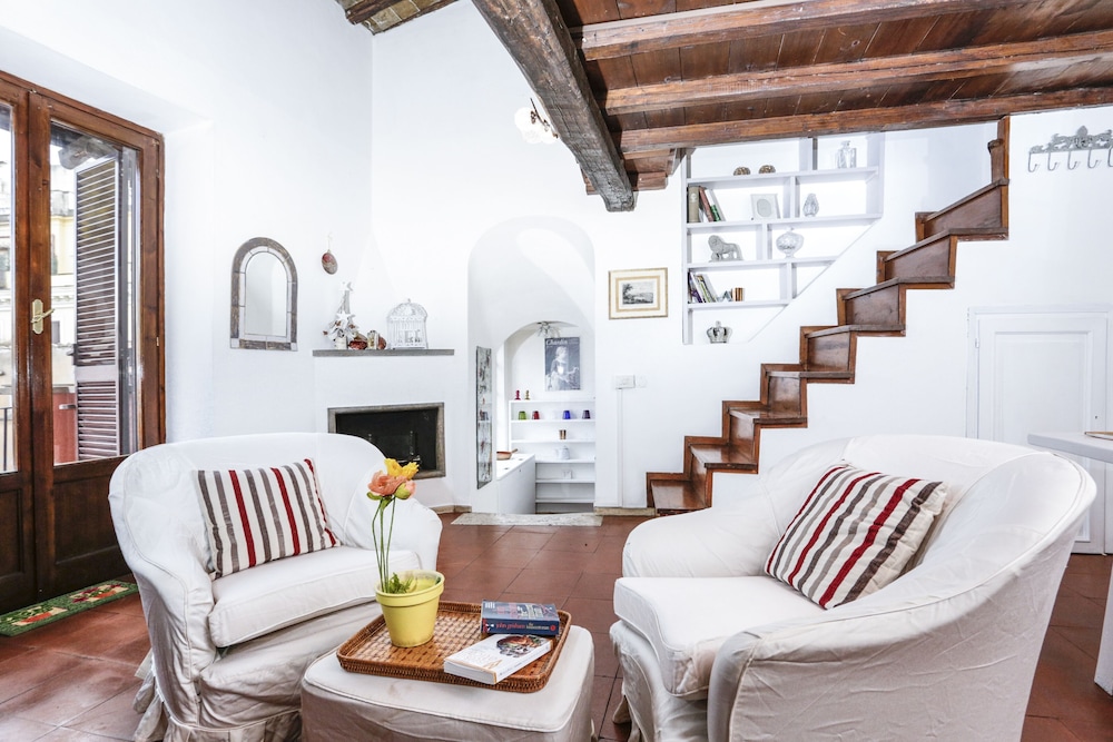 Wonder Romantic Nest