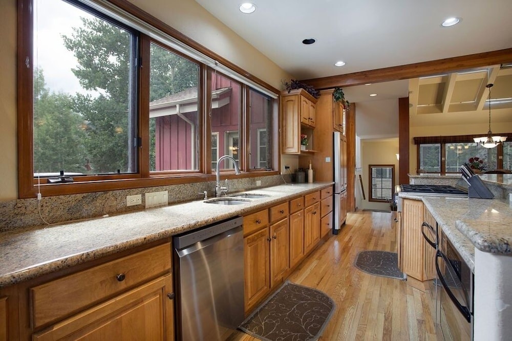 Streamside Lane 4 Bedroom Home