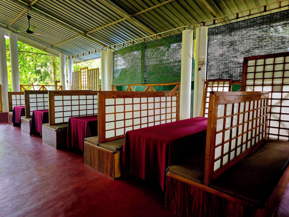 Udawalawe Safari VIllage By Plateeno