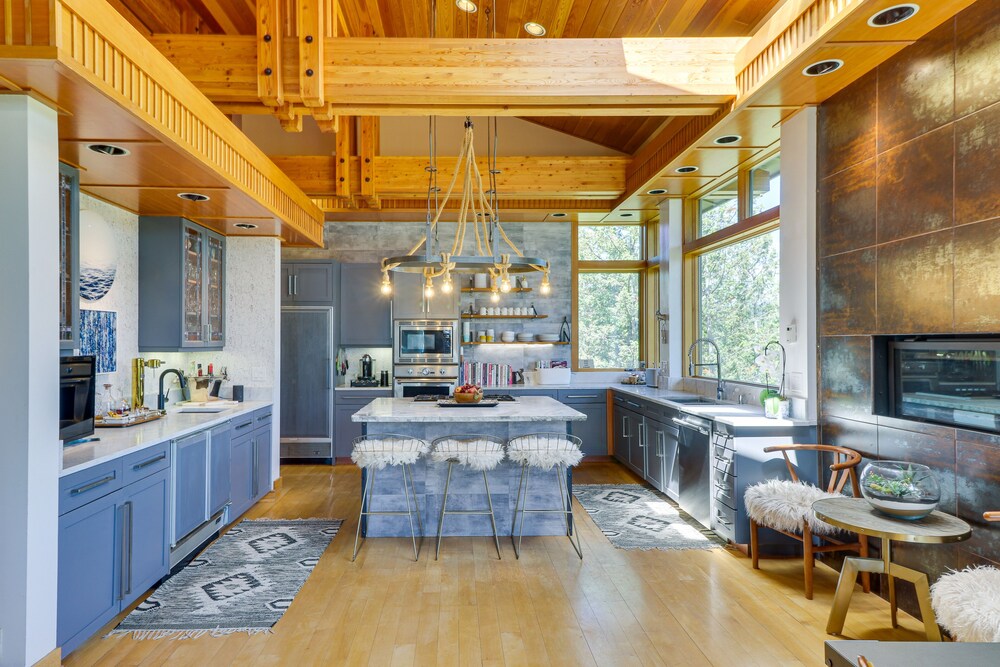 Stunning Bigfork Home w/ Views of Flathead Lake! view 4