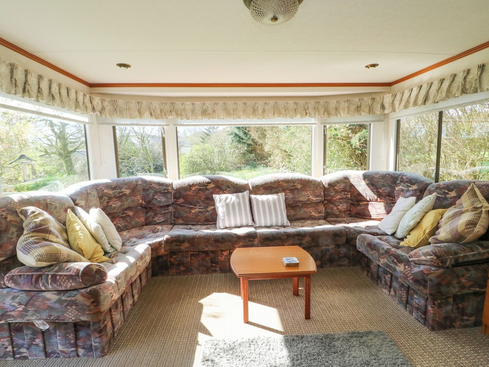 Fron Dderw Caravan