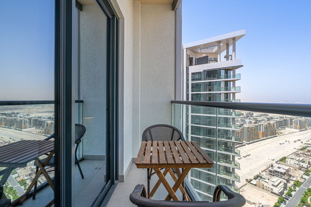 PVH - Serene 1BR - Sobha Waves