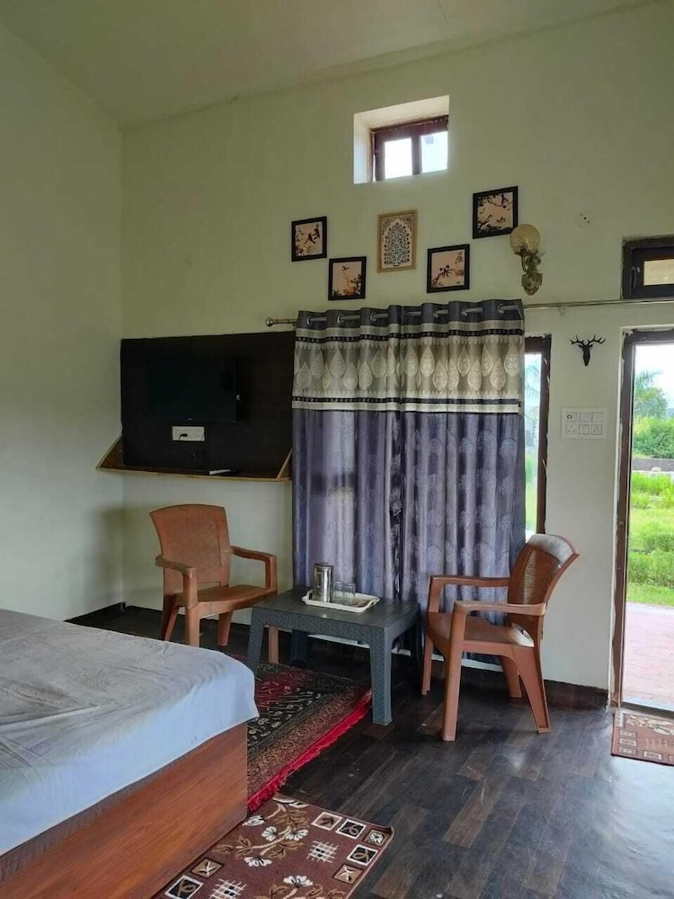 JAMTARA FARMSTAY pench tiger reserve