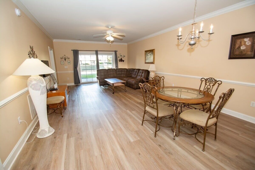 Magnolia Pointe Luster Leaf 4879-103 2 Bedroom Condo