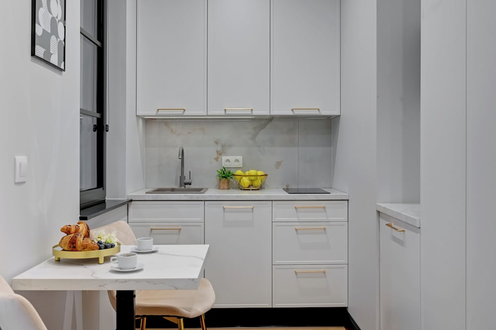 Doki Living & Foodhall by Downtown Apartments