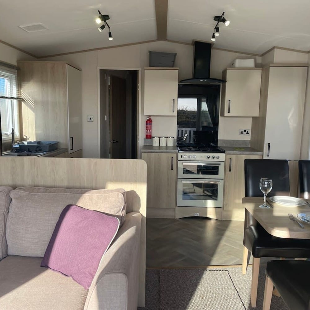 74 Bayside Cove Pevensey Bay Holiday Park