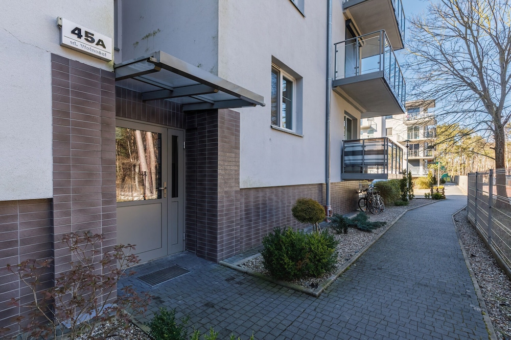 Leśne Tarasy 45A by Renters Prestige view 3