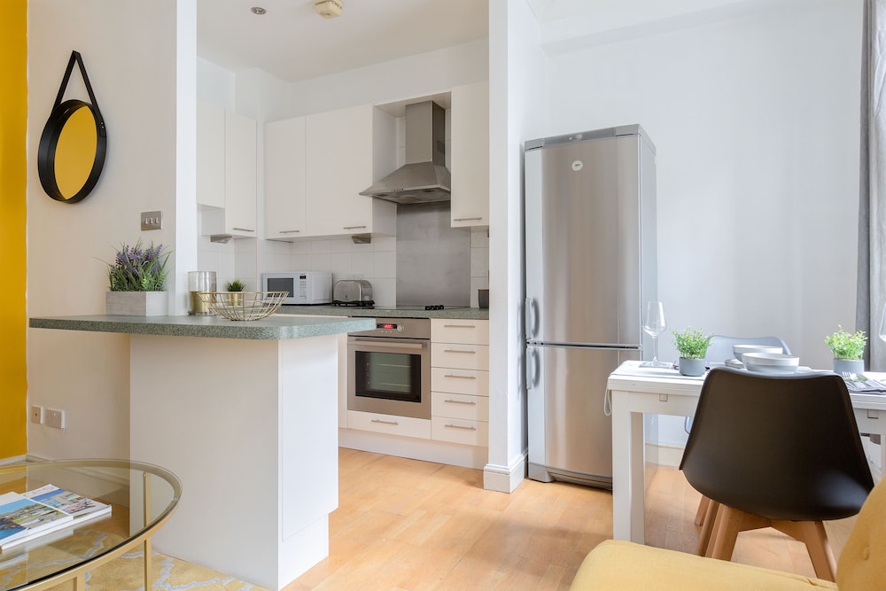 The Aldgate Flats