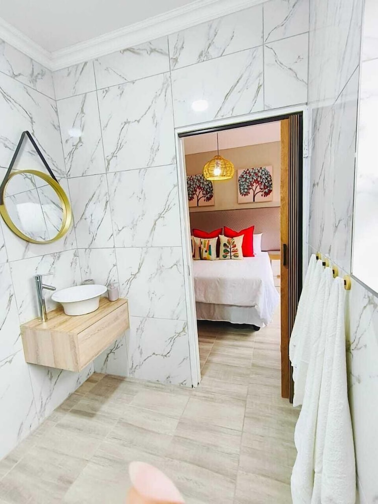 Nu Oasis guest house