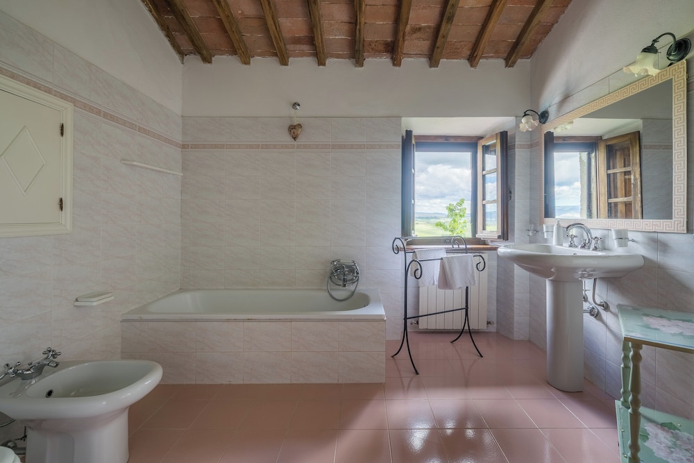 La Palazzina Ville Di Corsano Home And Pool photo 4