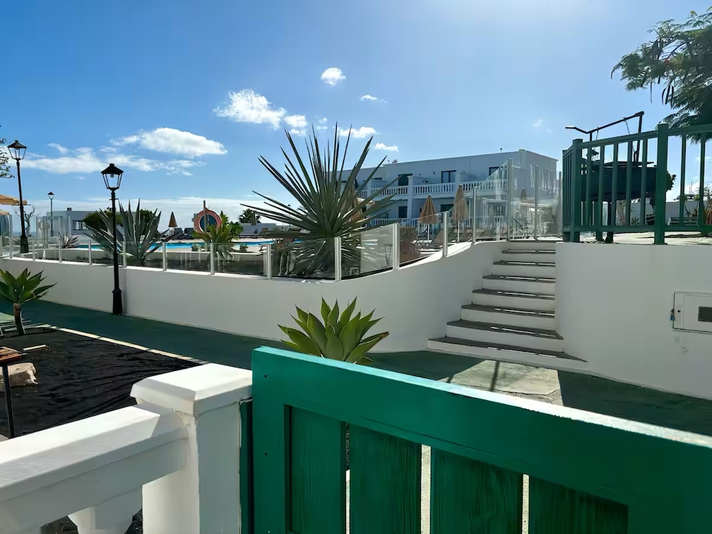 Apartment Florencia With Pool & Wifi in Puerto del Carmen, Lanzarote