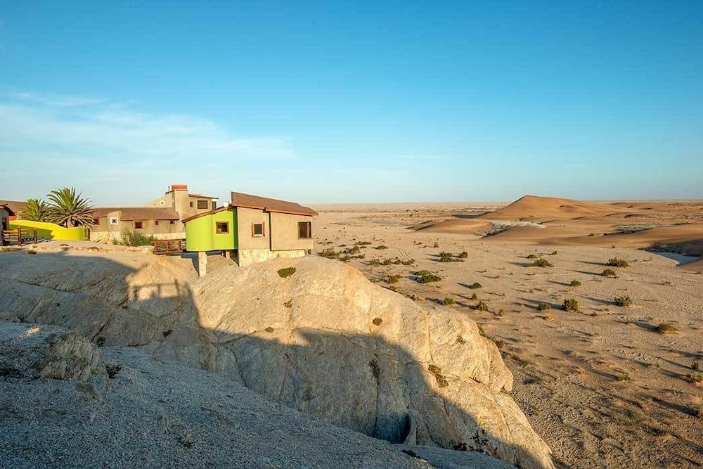 Desert Breeze Lodge