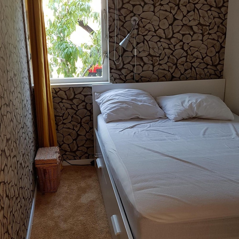 Attractive Bungalow Near Beach, Dunes